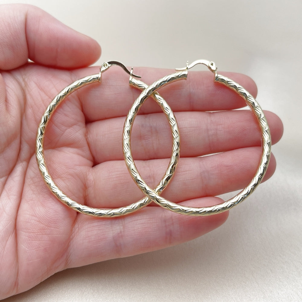 Oro Laminado Large Hoop, Gold Filled Style Diamond Cutting Finish, Golden Finish