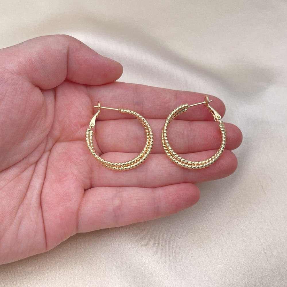 Oro Laminado Medium Hoop, Gold Filled Style Twist Design, Diamond Cutting Finish, Golden Finish