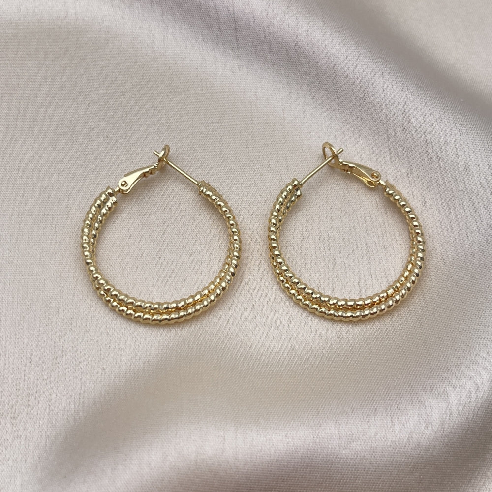 Oro Laminado Medium Hoop, Gold Filled Style Twist Design, Diamond Cutting Finish, Golden Finish