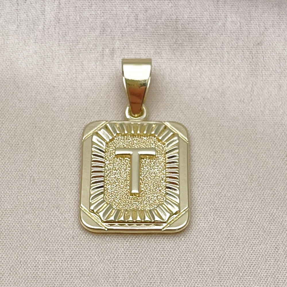 Oro Laminado Fancy Pendant, Gold Filled Style Initials Design, Diamond Cutting Finish, Golden Finish