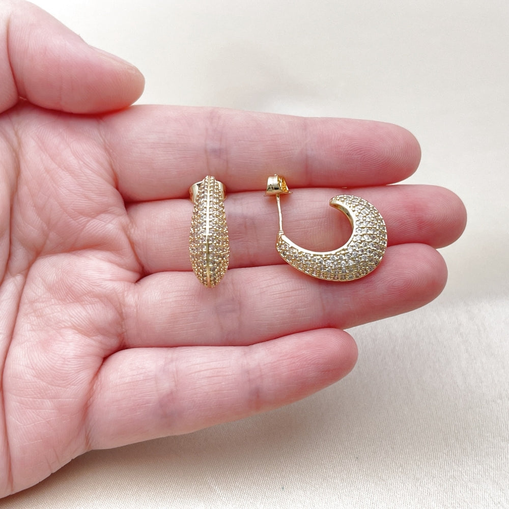 Oro Laminado Stud Earring, Gold Filled Style with White Cubic Zirconia, Polished, Golden Finish