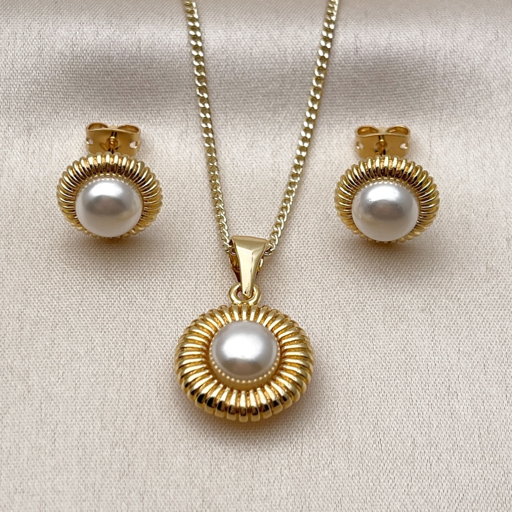 Oro Laminado Earring and Pendant Adult Set, Gold Filled Style Flower Design, with Ivory Pearl, Polished, Golden Finish