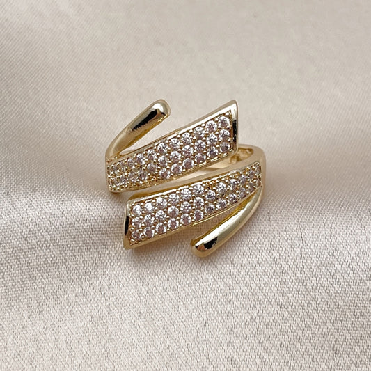 Oro Laminado Multi Stone Ring, Gold Filled Style with White Cubic Zirconia, Polished, Golden Finish