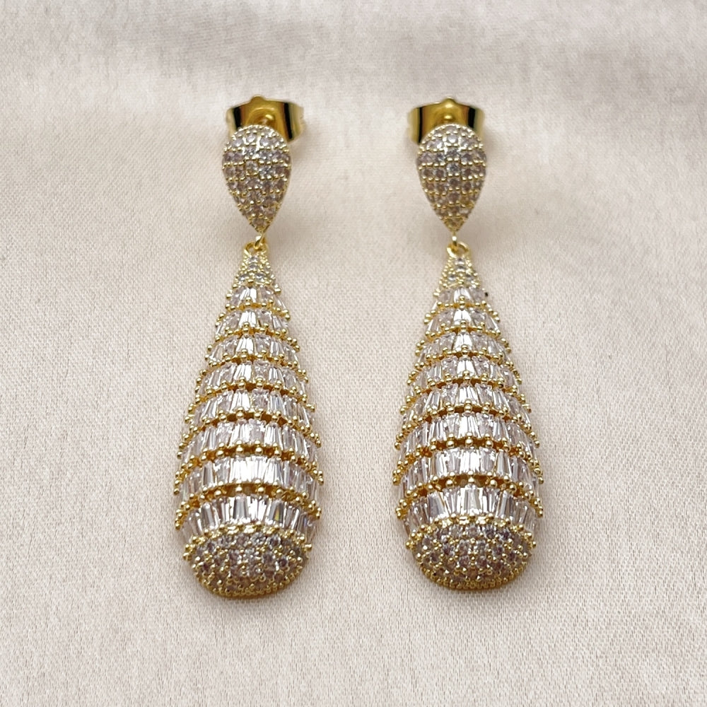 Oro Laminado Dangle Earring, Gold Filled Style Teardrop and Baguette Design, with White Cubic Zirconia, Polished, Golden Finish