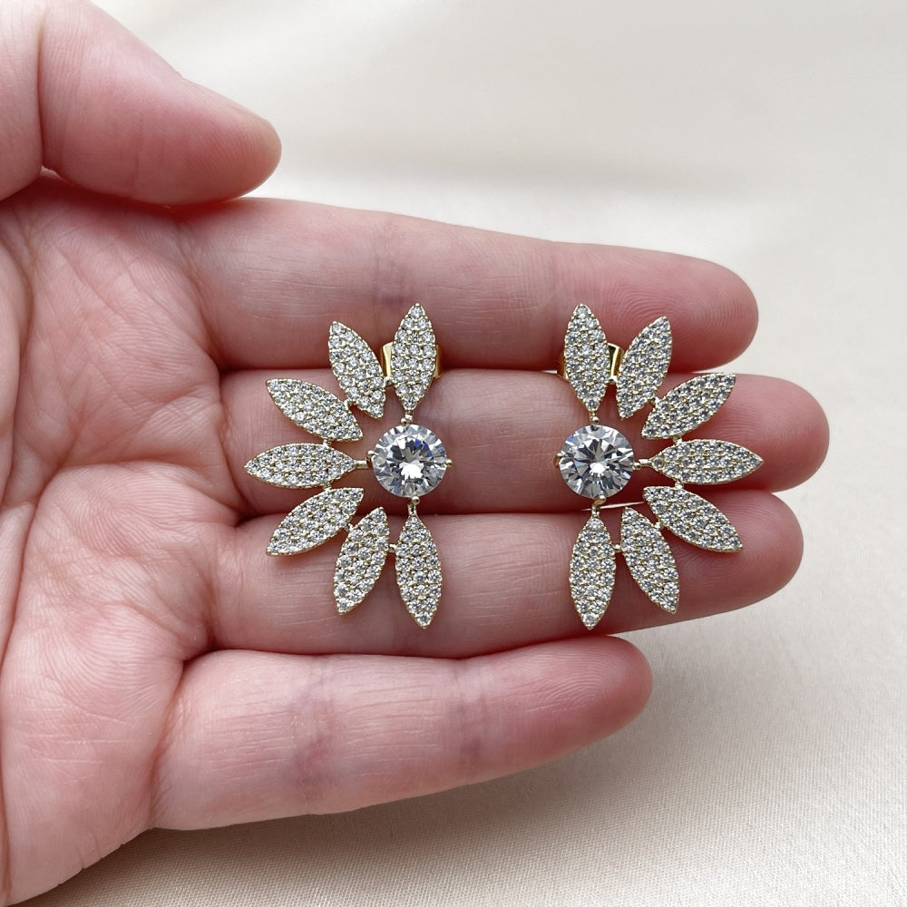 Oro Laminado Stud Earring, Gold Filled Style Flower Design, with White Cubic Zirconia and White Micro Pave, Polished, Golden Finish
