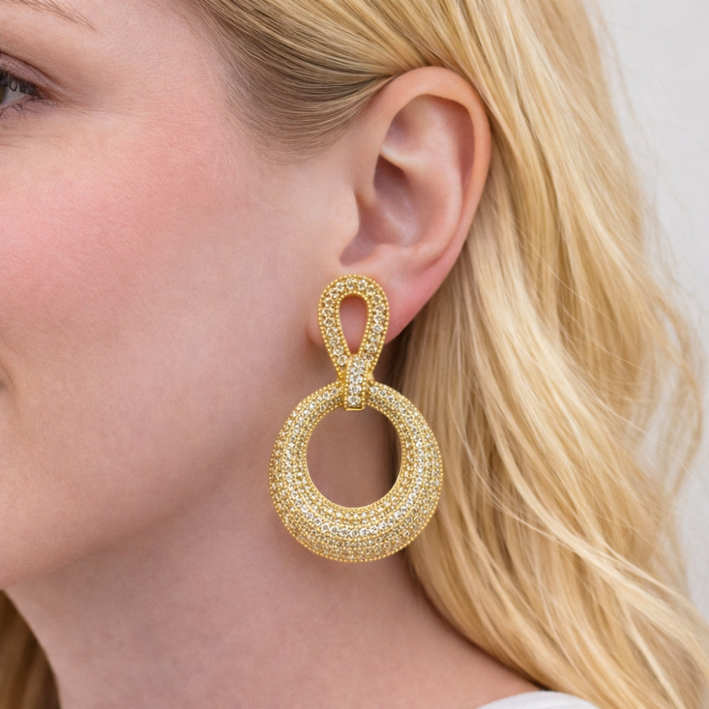 Oro Laminado Stud Earring, Gold Filled Style Baguette Design, Polished, Golden Finish