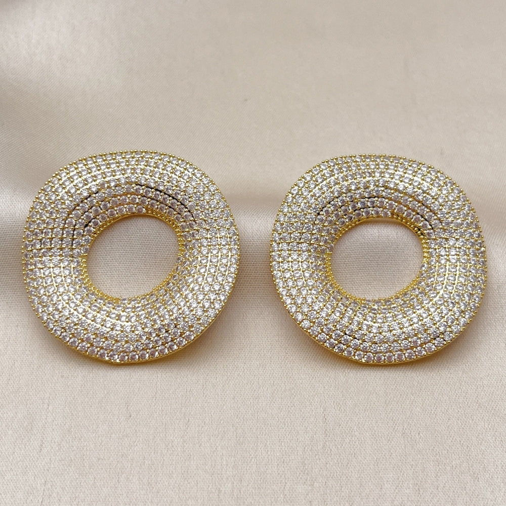 Oro Laminado Stud Earring, Gold Filled Style with White Cubic Zirconia, Polished, Golden Finish