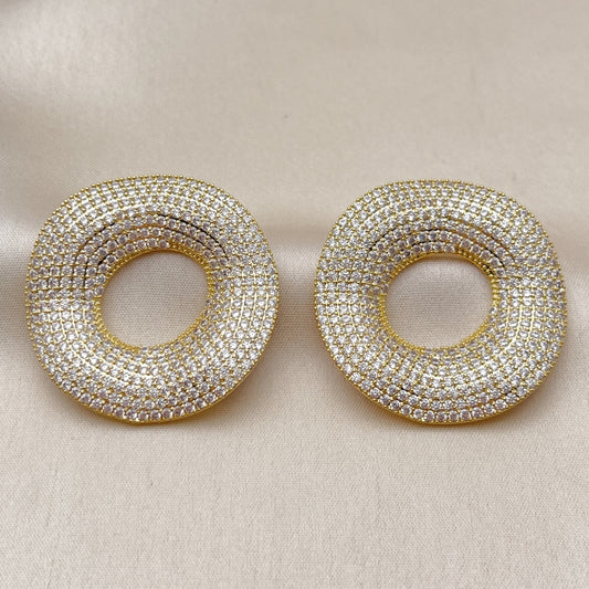 Oro Laminado Stud Earring, Gold Filled Style with White Cubic Zirconia, Polished, Golden Finish